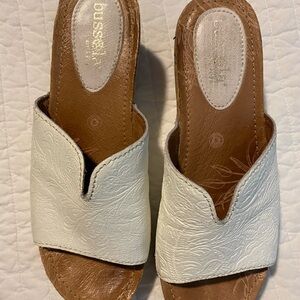 Bussola White Embossed Mules